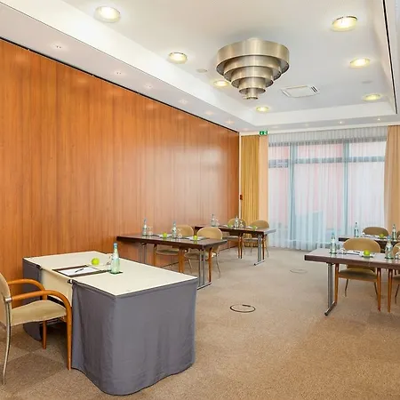 Frankfurt Messe, Affiliated By Melia Otel Frankfurt am Main
