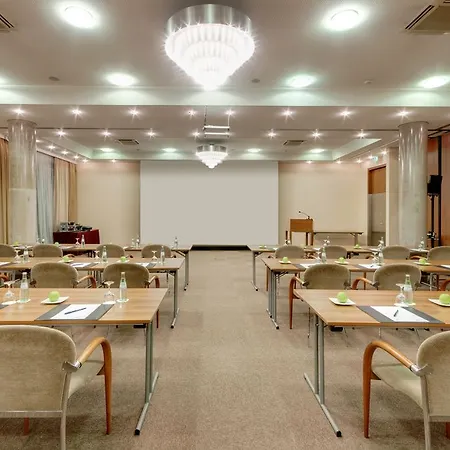Frankfurt Messe, Affiliated By Melia Otel 4*