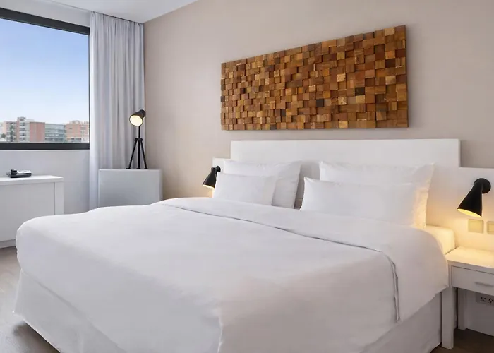 Отель Frankfurt Messe Affiliated By Melia 4*